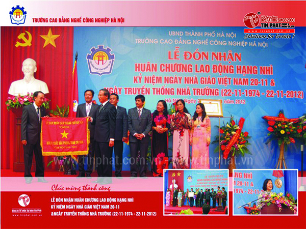 Lễ đón nhận huy chương